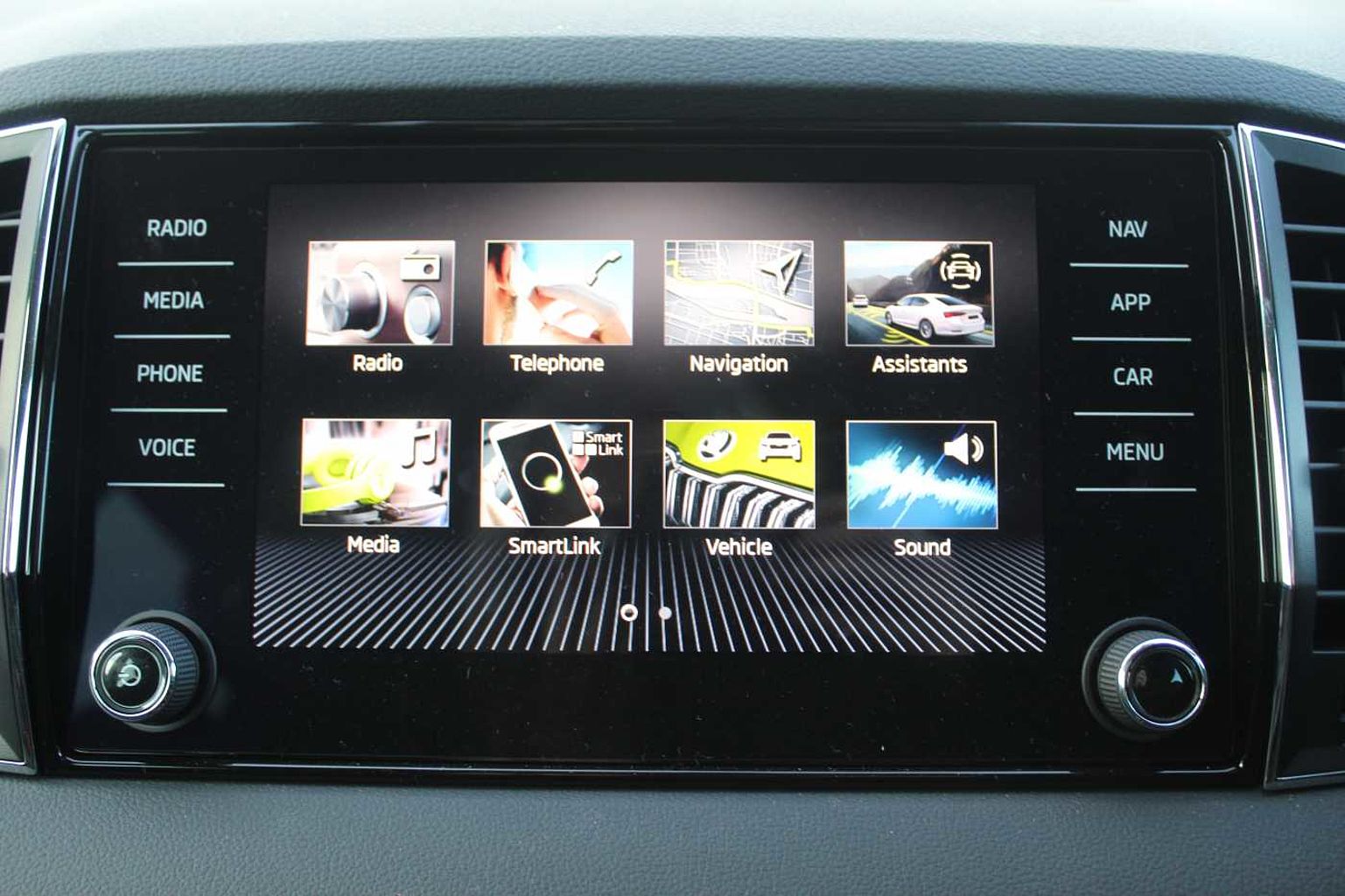 SKODA Karoq SUV 2.0TDI (116ps) SE Drive SCR